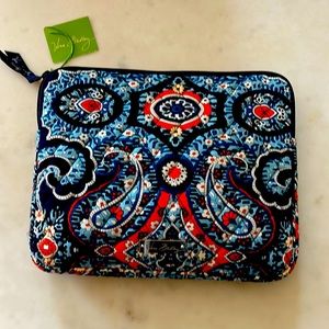 NWT Vera Bradley Tablet Sleeve 10.5 x 8.5 Marrakesh style